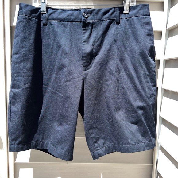 Van Heusen Other - Van Heusen Mens Black Chino Shorts 100% Cotton Flat Front Size 36 Casual‎ Twill